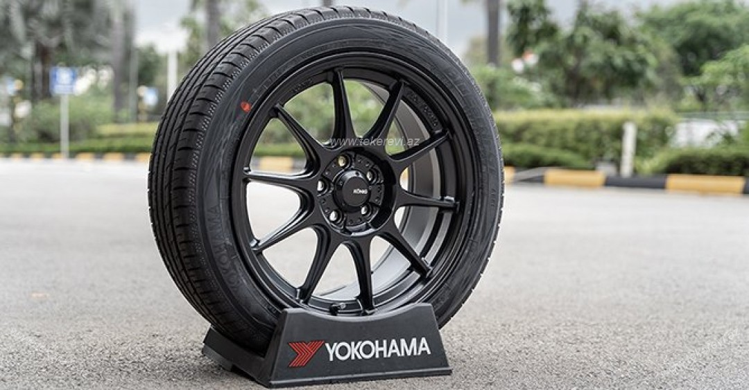 Yokohama- BluEarth-GT AE51-245/45R19-98Y