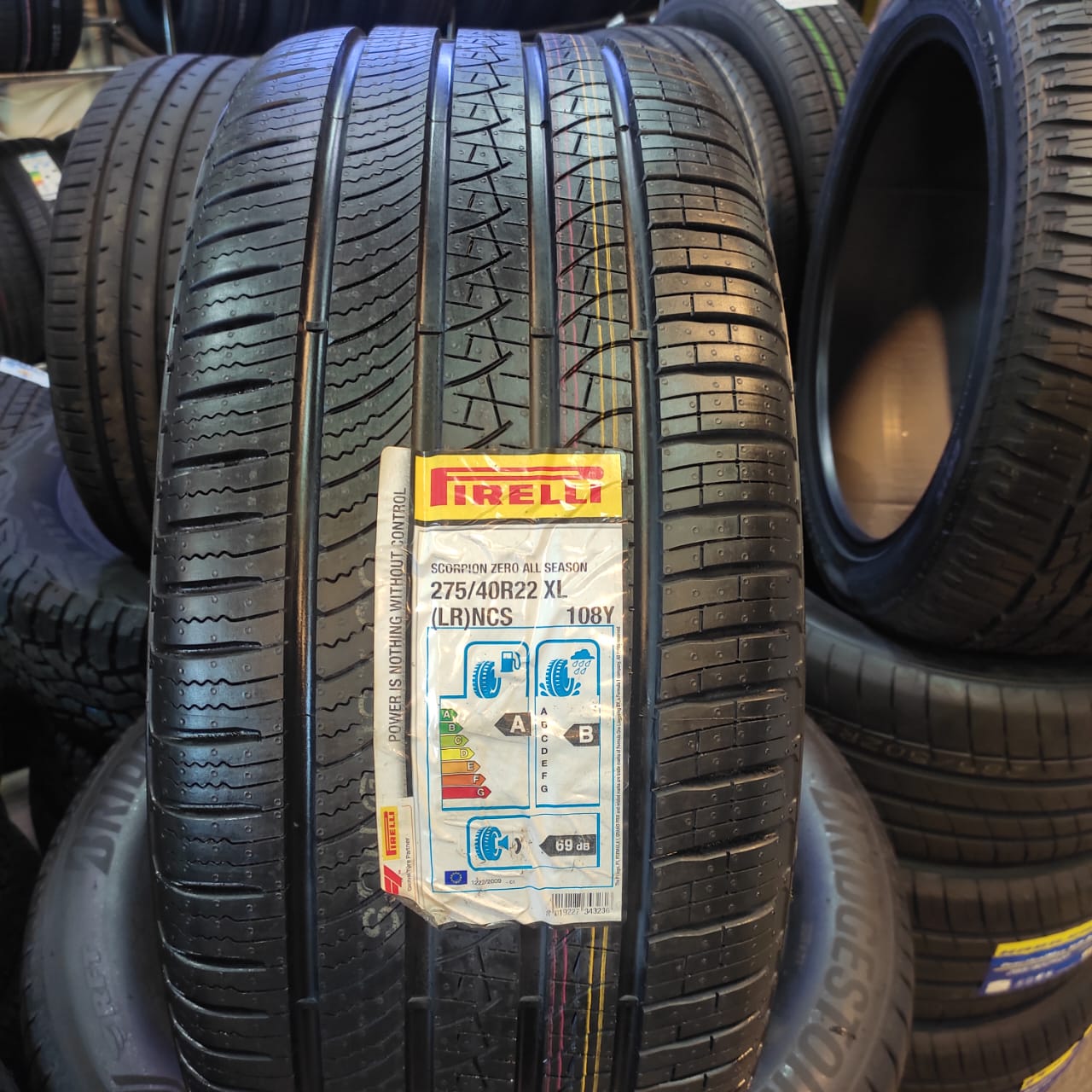 Pirelli Scorpion Zero All Season 275/40R22