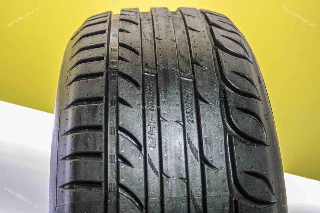 TIGAR- High Perfomance-225/60R16-98V