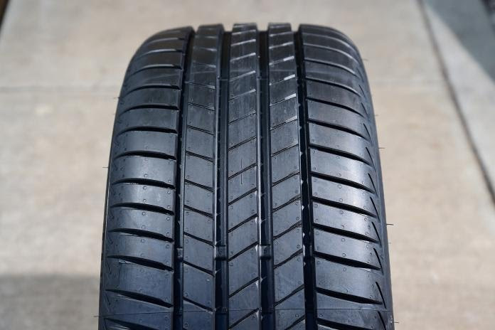 Bridgestone Turanza T005 245/45R18