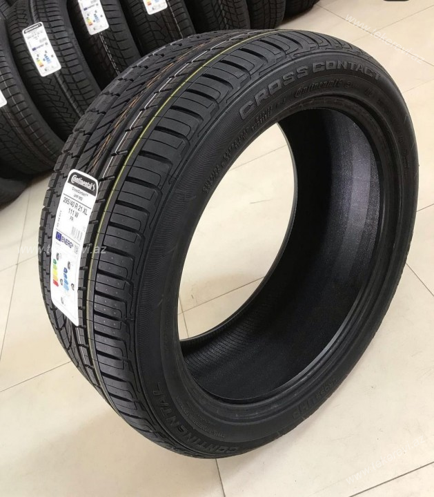 Continental ContiCrossContact UHP 295/40R21