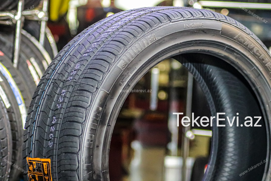 ANCHEE-AC 818-235/45R18-98W XL