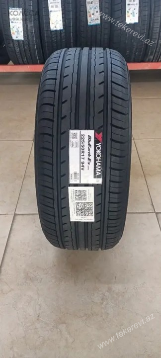 Yokohama Bluearth ES32 225/50R17