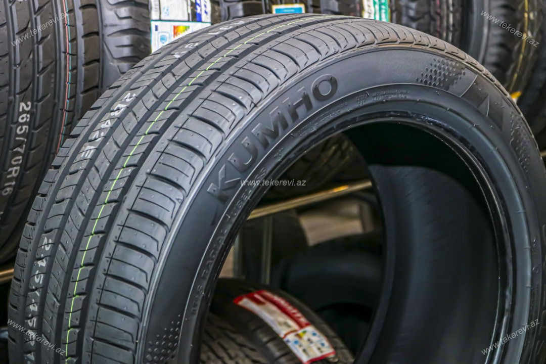 Kumho-Solus TA31-245/45R18-100V