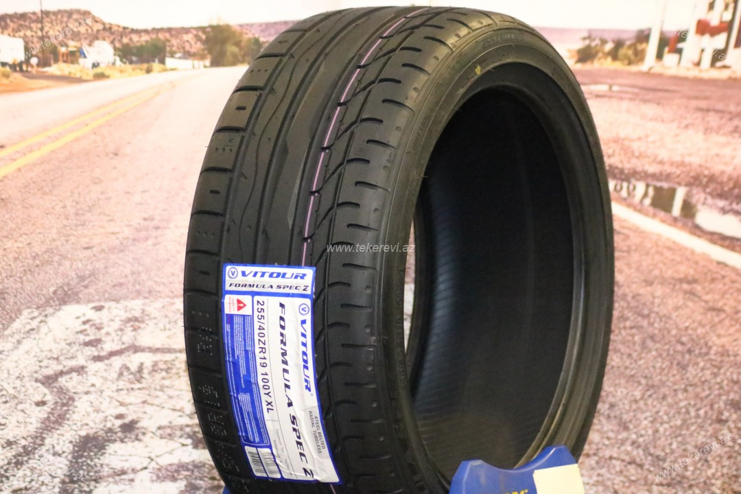 Vitour Formula Spec Z 255/40R19