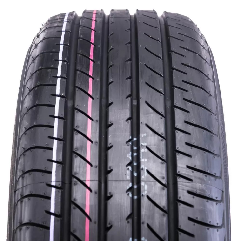 Yokohama BluEarth E51 225/60R18