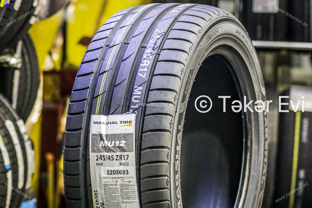 Marshal (By Kumho) MU12 245/45R17