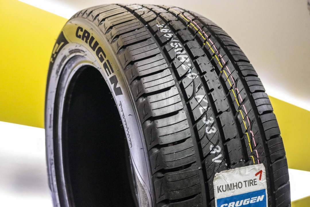 Kumho Crugen Premium KL33 255/50R20