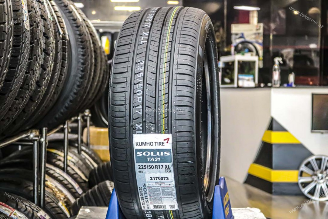 Kumho Solus TA31 225/50R17