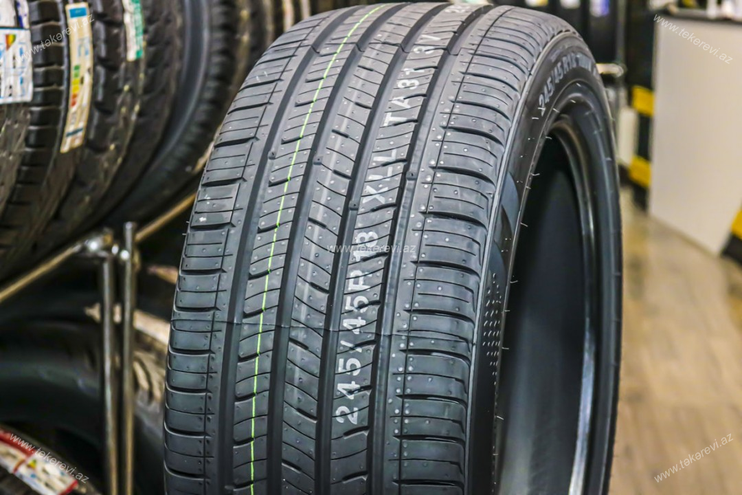 Kumho Solus TA31 245/45R18