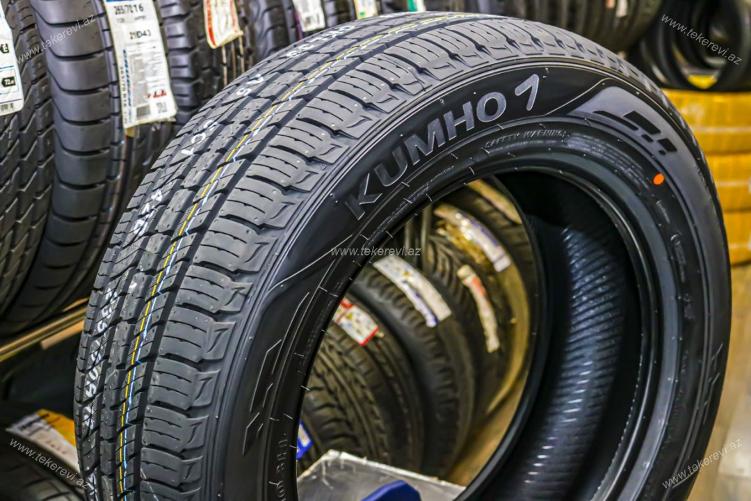 Kumho- Crugen Premium KL33-235/60R18-103H