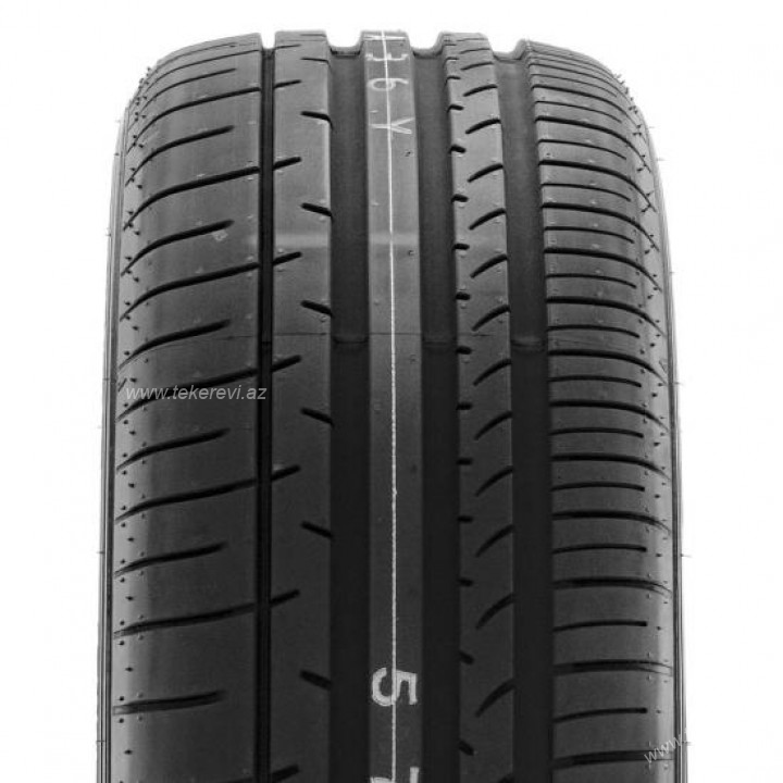 Dunlop-Sp Sport Maxx 050+-235/45R17-97Y